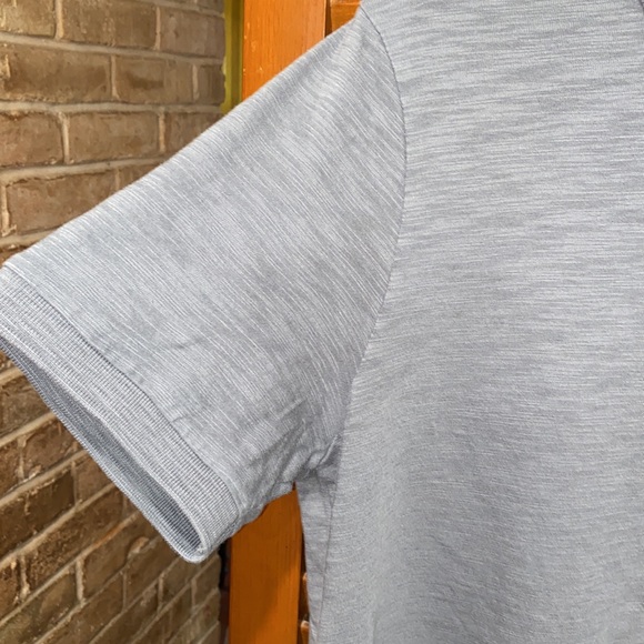 Vince. Gray polo - Picture 6 of 10